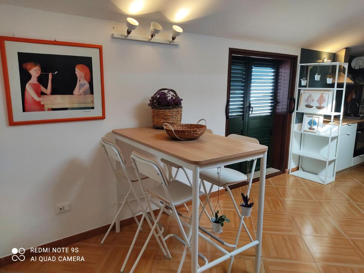 Rita'S Apt&Rooms Noto Exteriör bild